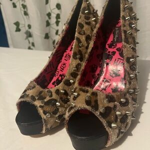 Y2K Avril Lavigne Heels!